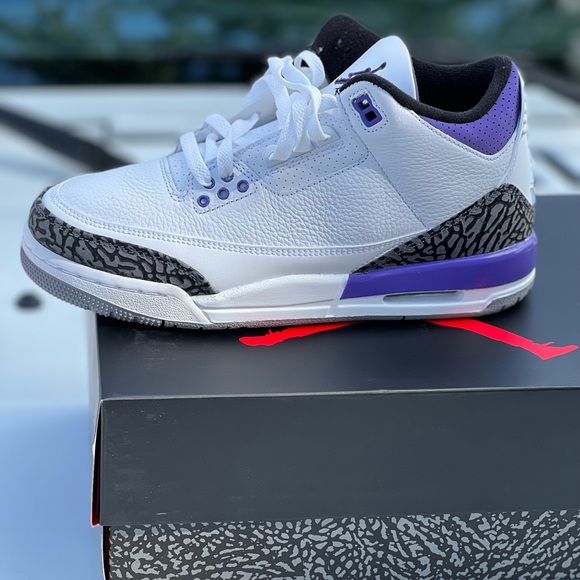 The Air Jordan 3 “Cardinal” is a February 2022 release - Picture 3 of 4